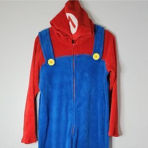 Super Mario one piece costume size 2XL men or women Halloween 🎃